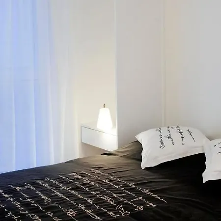 Maria Salome Aparthotel *
